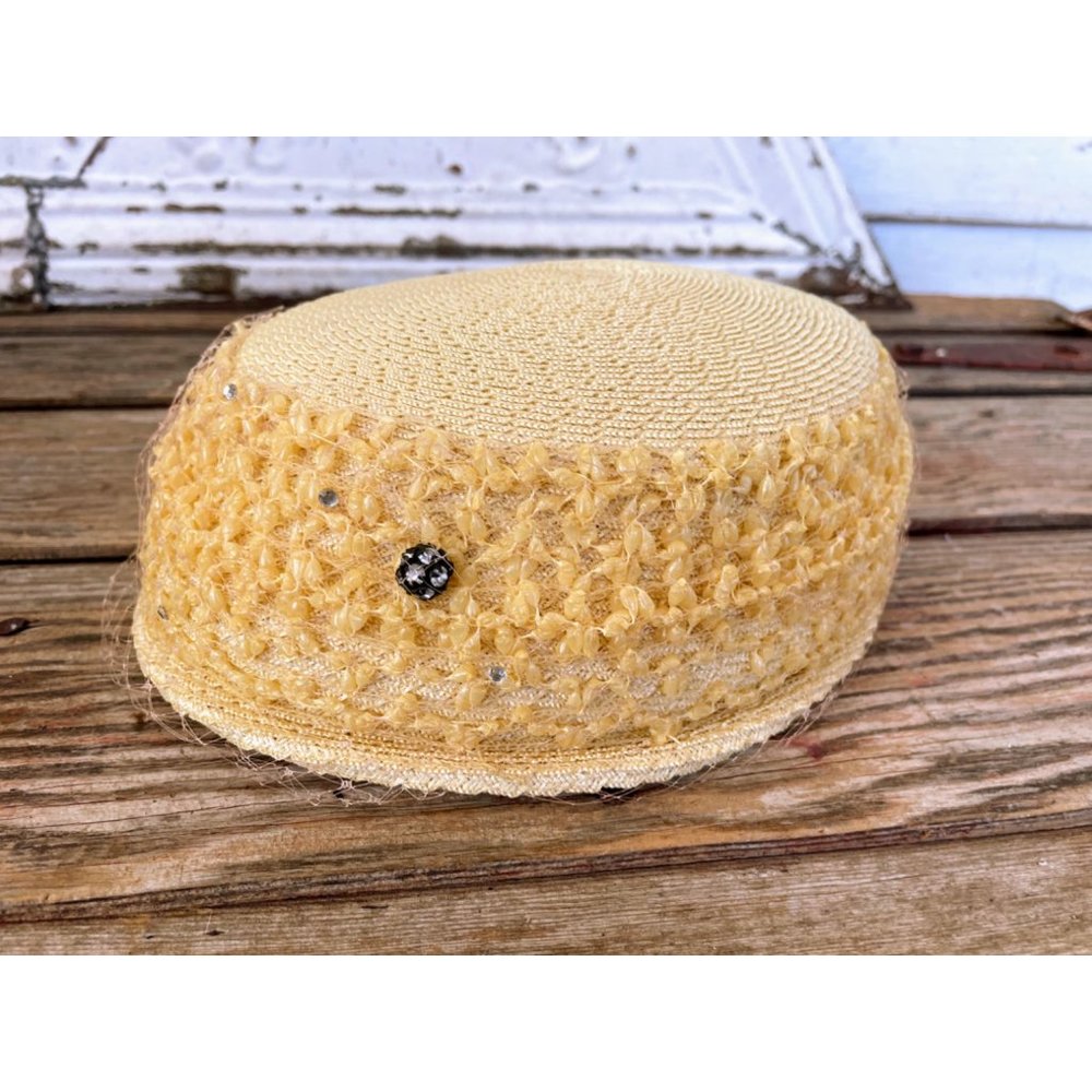 Vintage 1950s Yellow Straw Pill Box Hat Rhinestones MOD - Picture 2 of 15